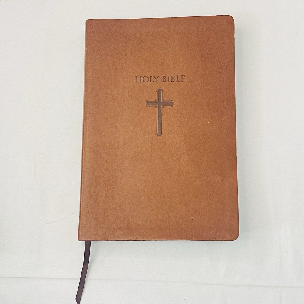 Holy Bible - NKJV Brown Imitation Leather -‎ Super Giant Print Edition